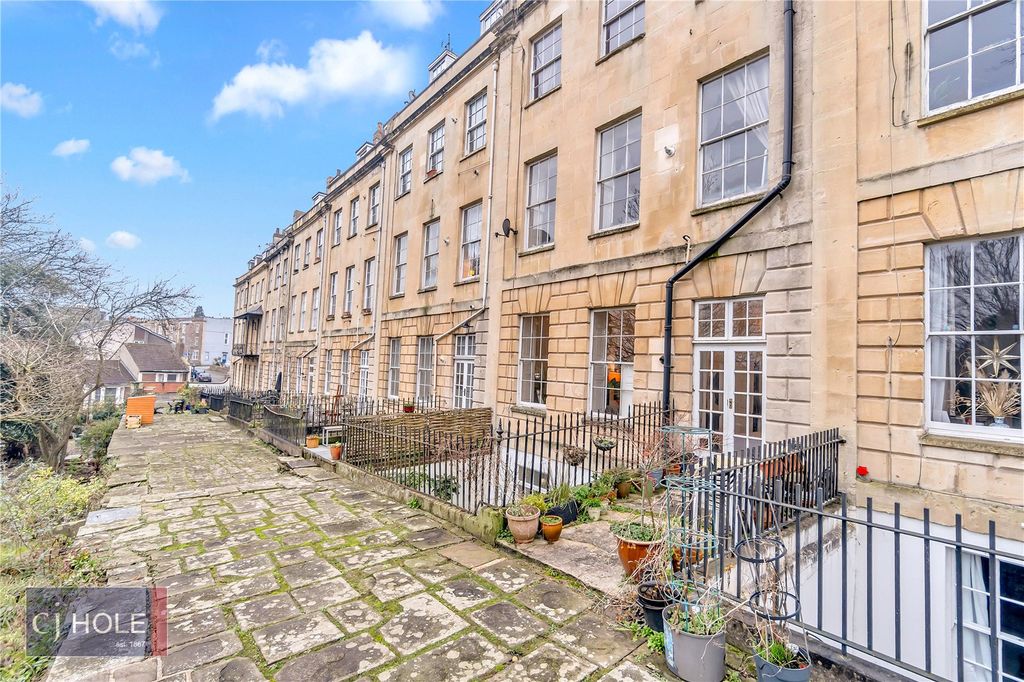 Property photo 1 of 15 Picture No. 22