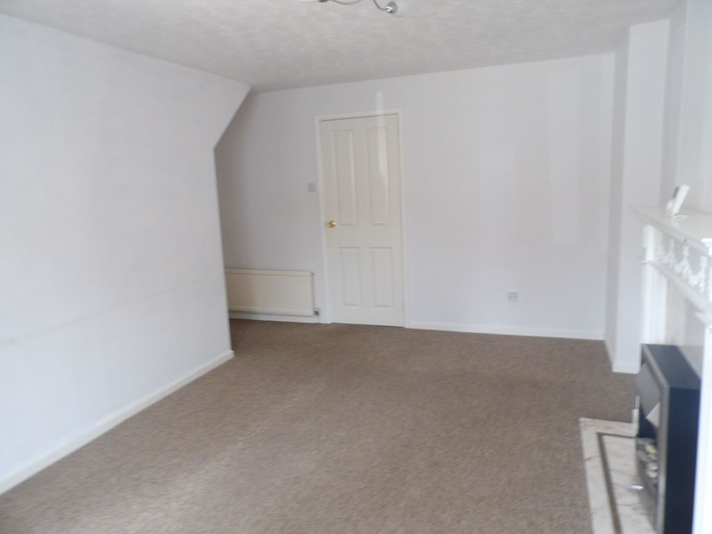 Property photo 3 of 10 Photograph 3