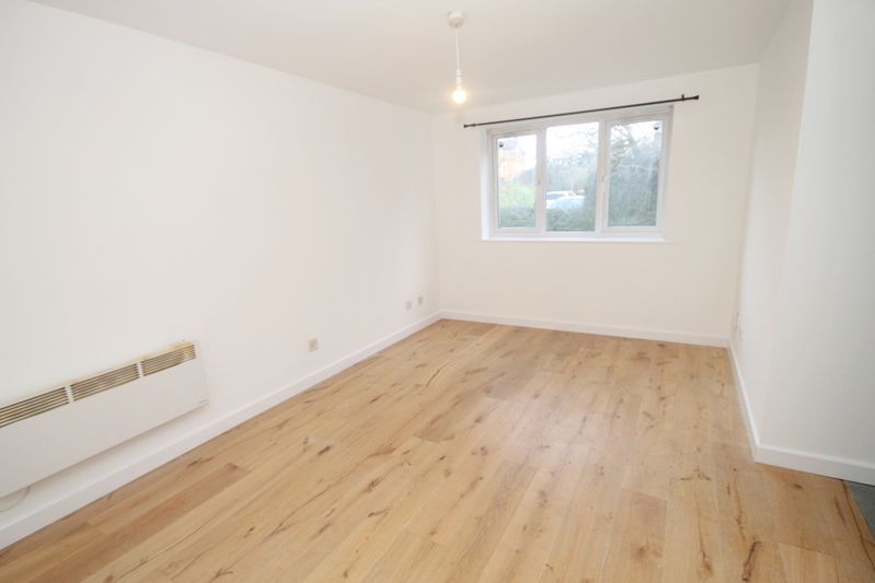 Property photo 2 of 11 Photo 9