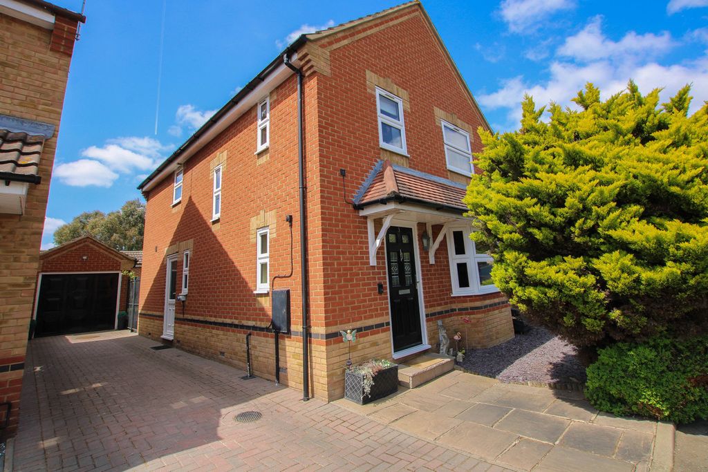 Property photo 1 of 35