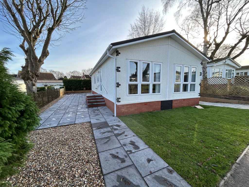 Property photo 1 of 23