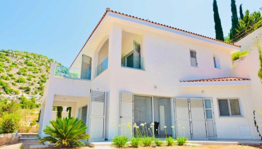 Property photo 1 of 6