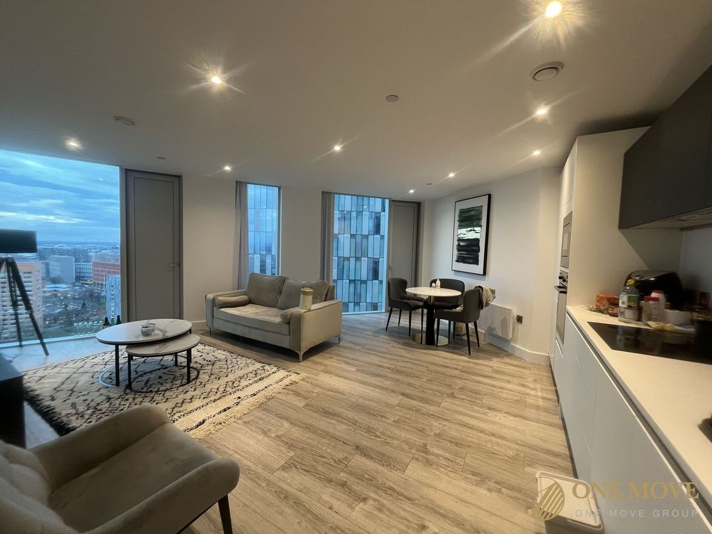 Property photo 2 of 21