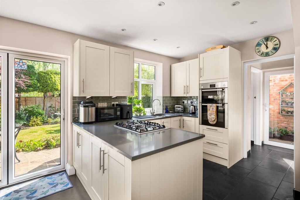 Property photo 2 of 12 Kitchen