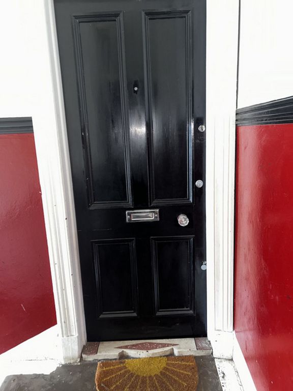 Property photo 3 of 8