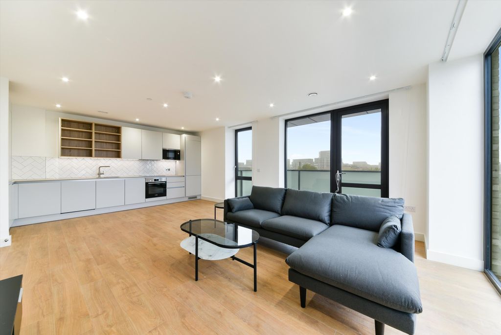 Property photo 1 of 12 Image