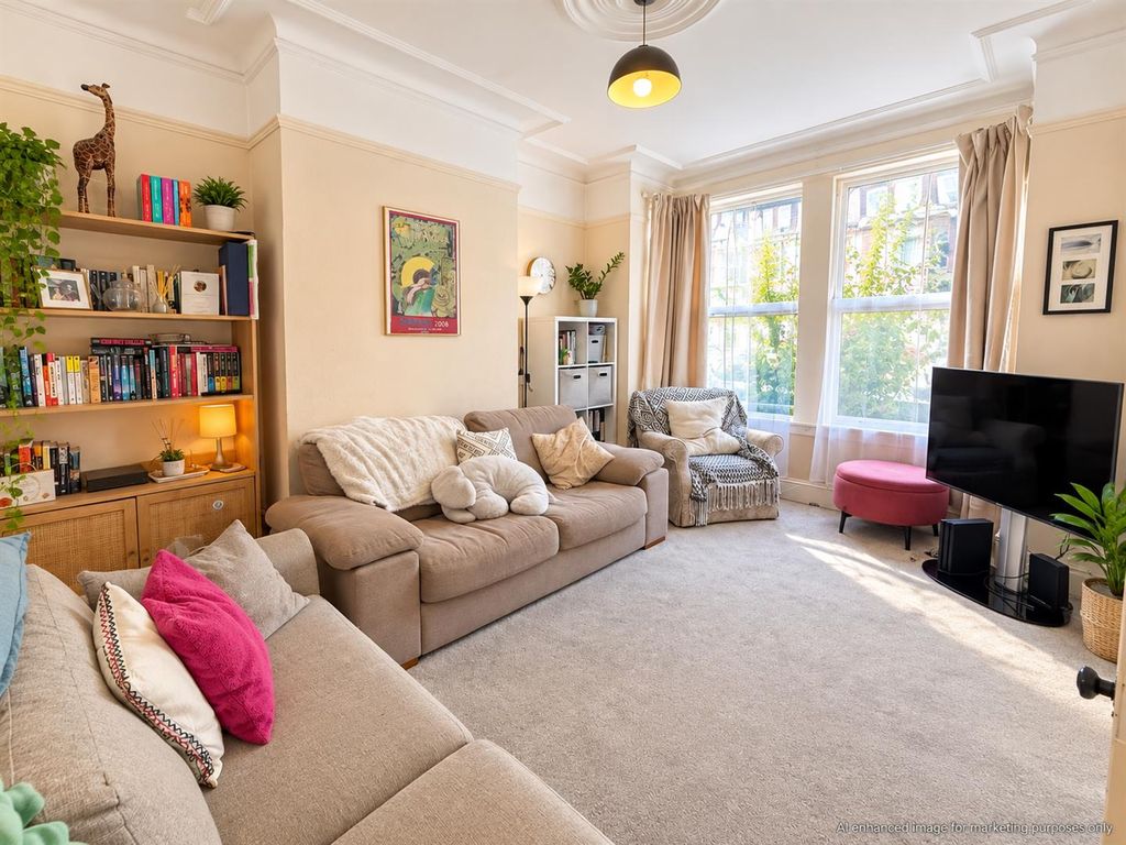 Property photo 3 of 13 3.Png