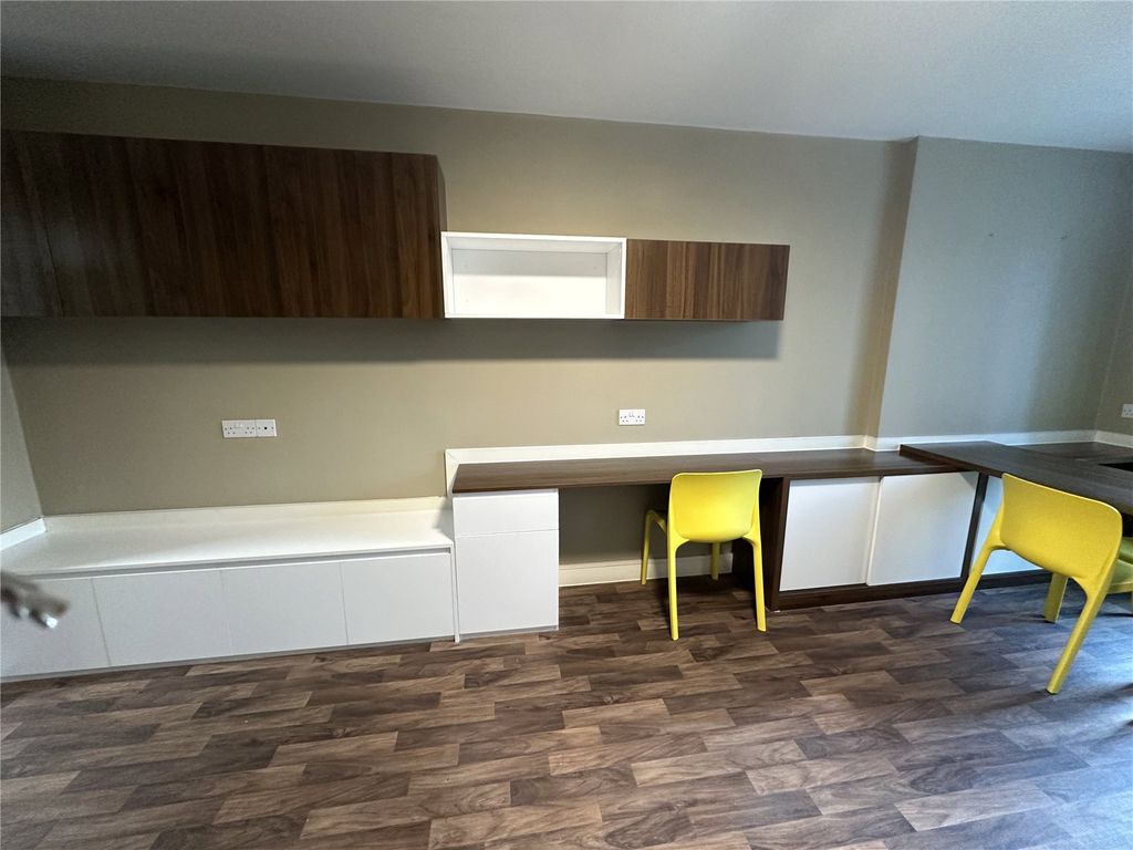 Property photo 3 of 5 Picture No. 01