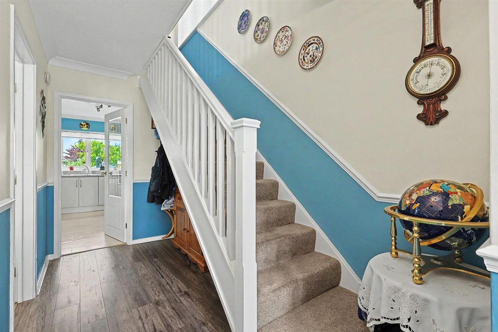 Property photo 3 of 22