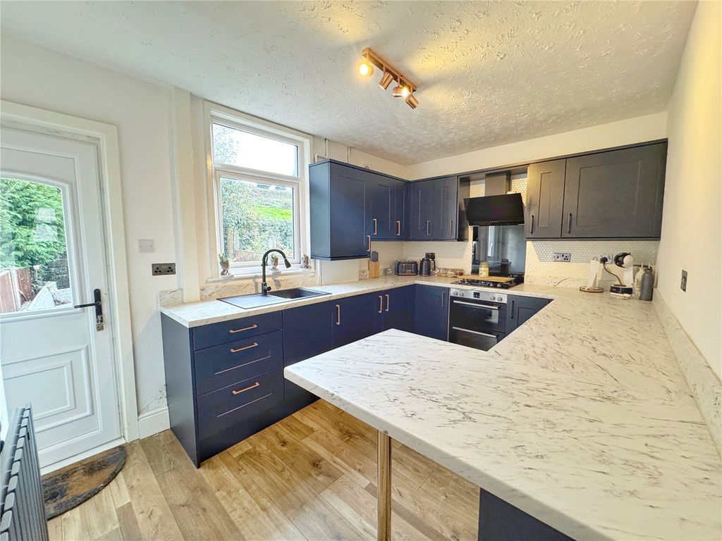 Property photo 3 of 14 Stylish Kitchen
