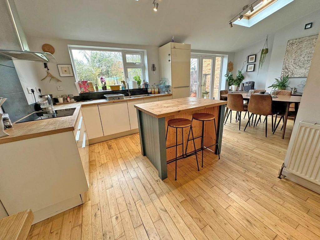 Property photo 2 of 27 2024-04-16 At 09.29.53_3Be6B93d.Jpg