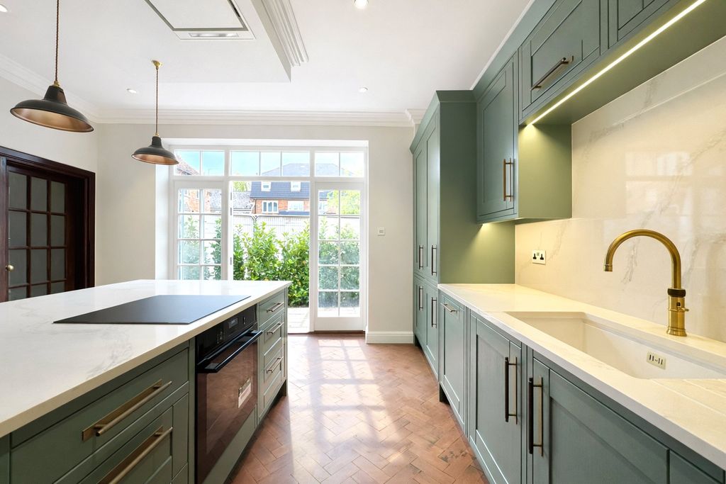 Property photo 2 of 18 Picture No. 23