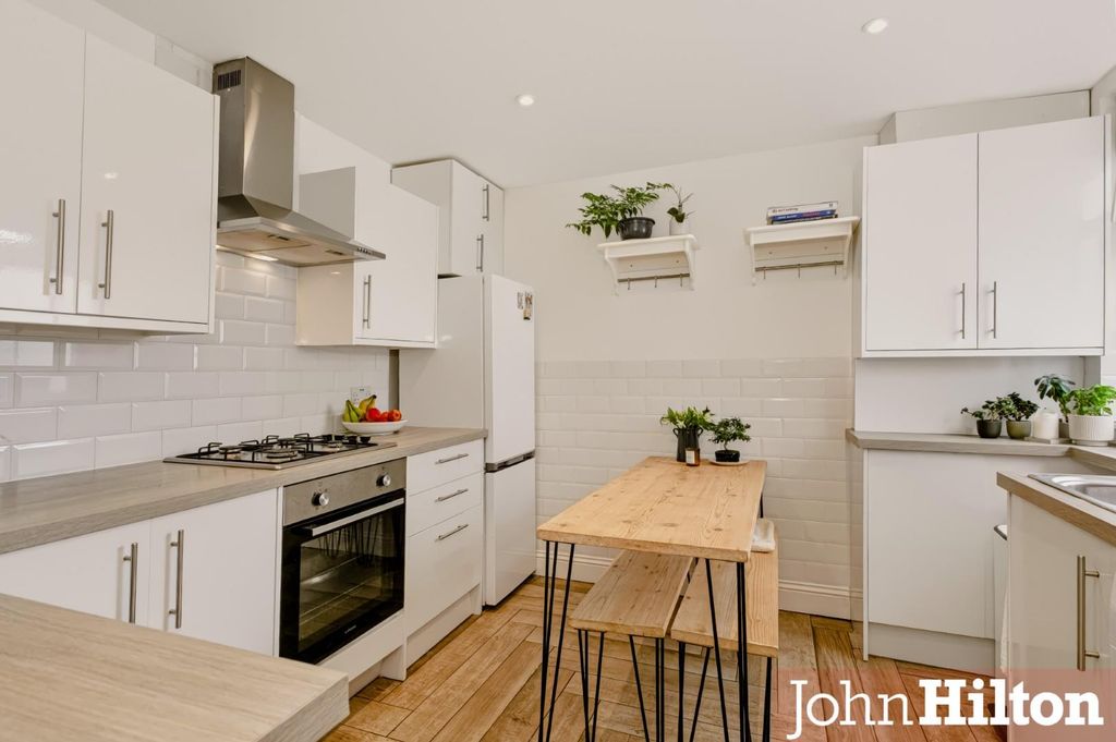 Property photo 2 of 15 Olde Place Mews7.Jpg