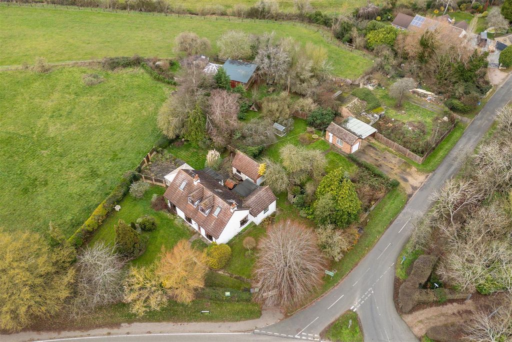 Property photo 1 of 26 251215 - 90 Bedford Road, Stagsden - 11.Jpg