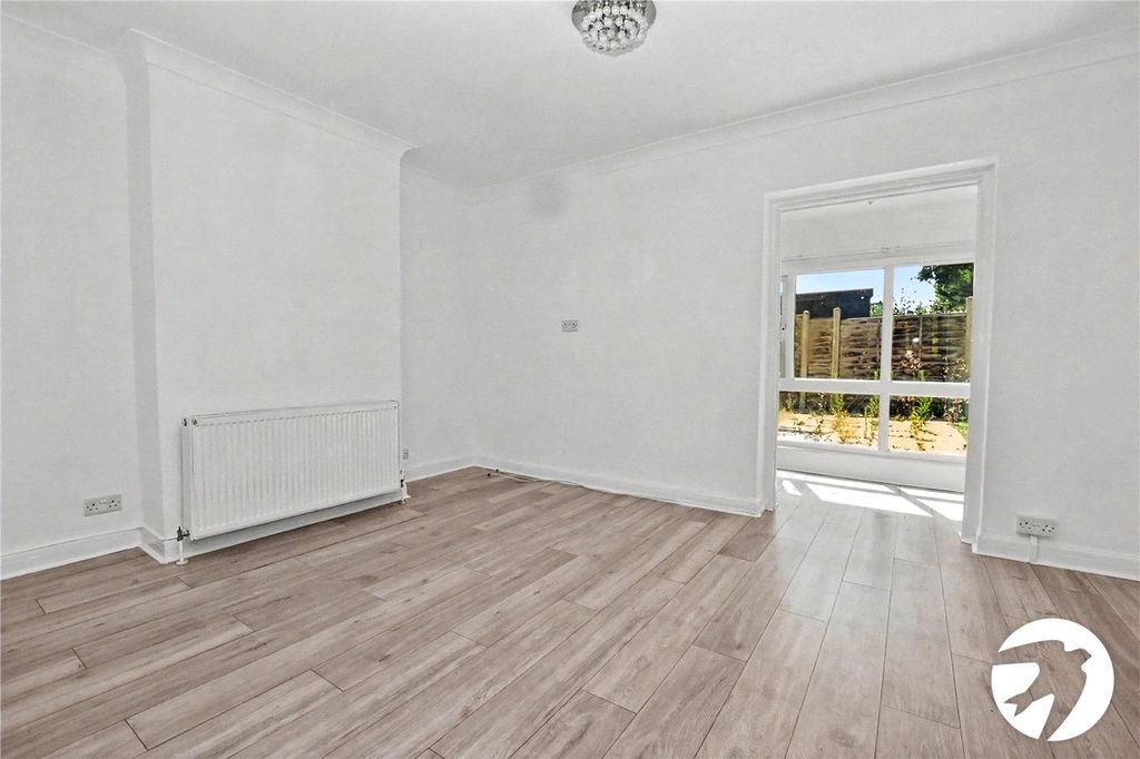 Property photo 3 of 10 Picture No. 15