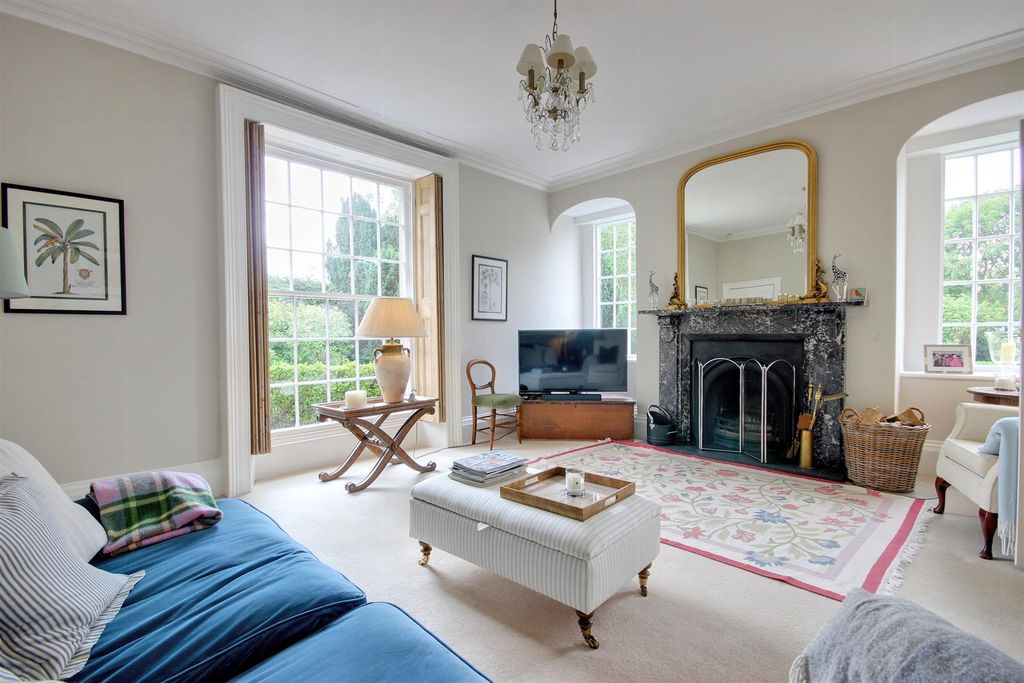 Property photo 3 of 24 Burstwick House (9).Jpg