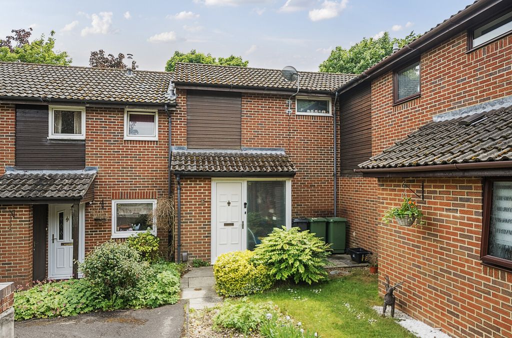 Property photo 1 of 9 1298030-1-682E112...
