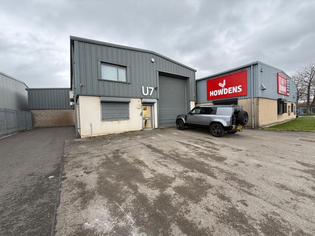 Property photo 1 of 11