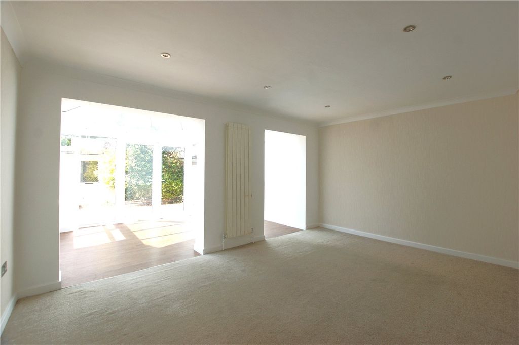 Property photo 3 of 9 Picture No. 04