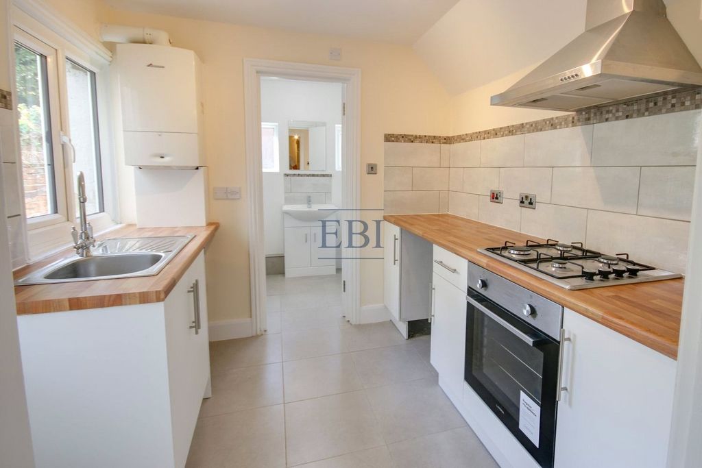 Property photo 3 of 15 Picture No. 17