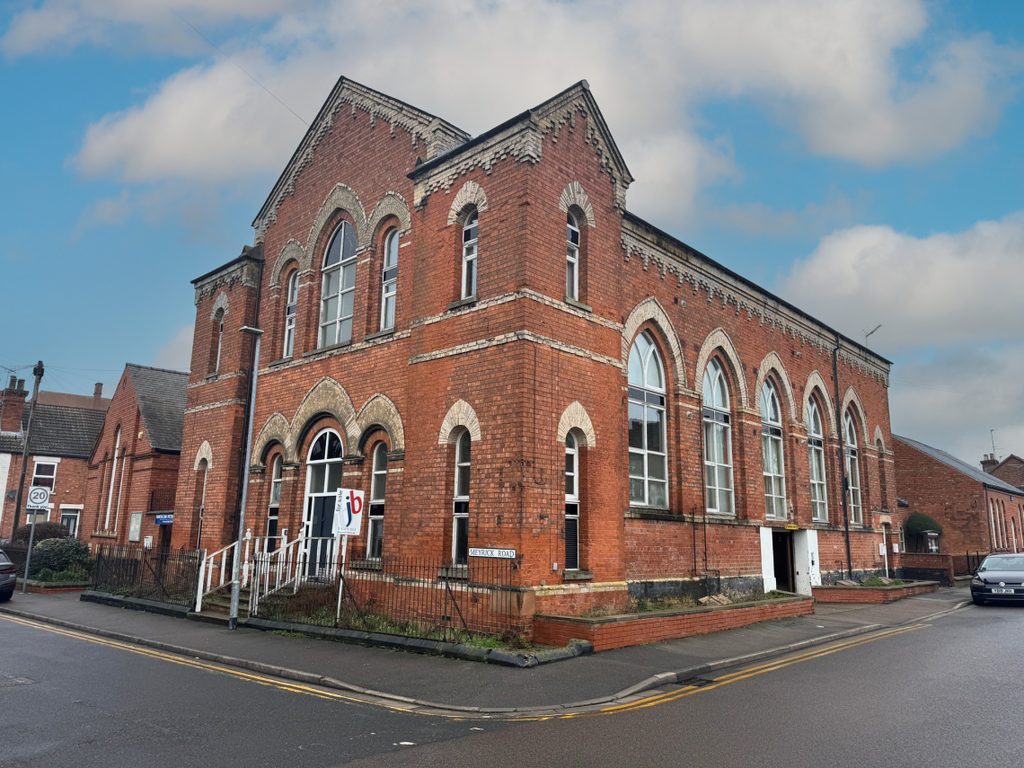 Property photo 1 of 13 249.Png