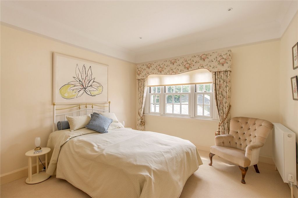 Property photo 3 of 16 Bedroom Five