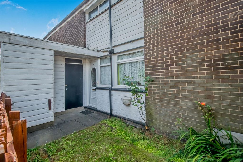 Property photo 1 of 20