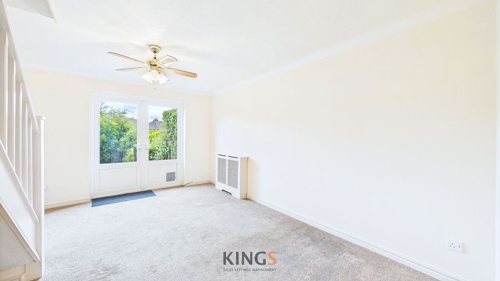 Property photo 2 of 12 Living Room