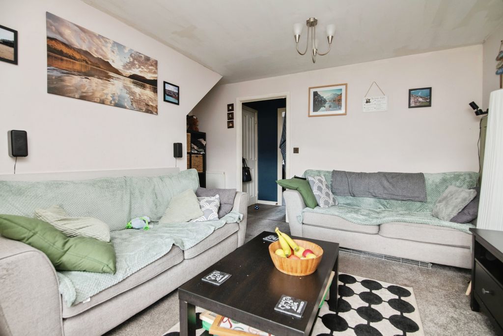 Property photo 2 of 15