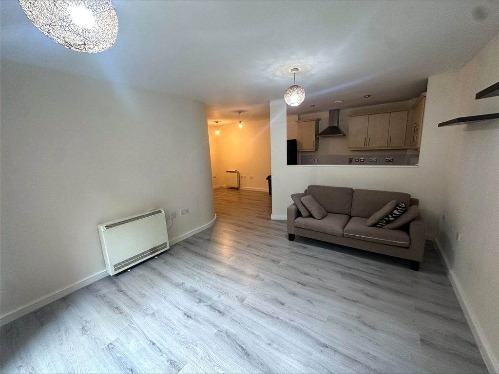 Property photo 2 of 10 Picture No. 04