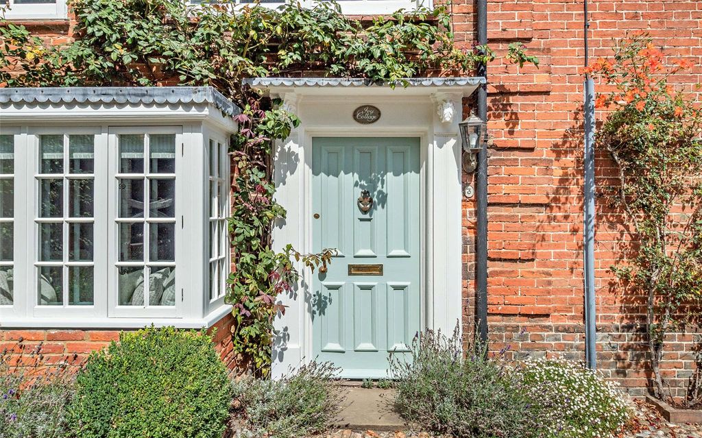 Property photo 2 of 17 Ivy Cottage