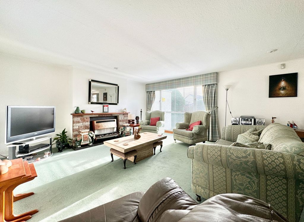 Property photo 3 of 29