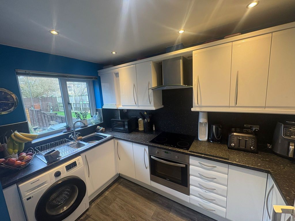 Property photo 3 of 13