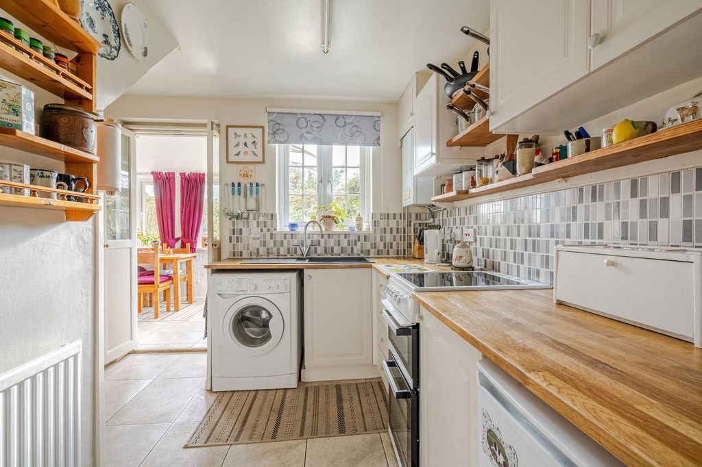 Property photo 3 of 8