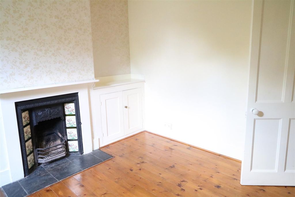 Property photo 3 of 8 Img_6060.Jpg