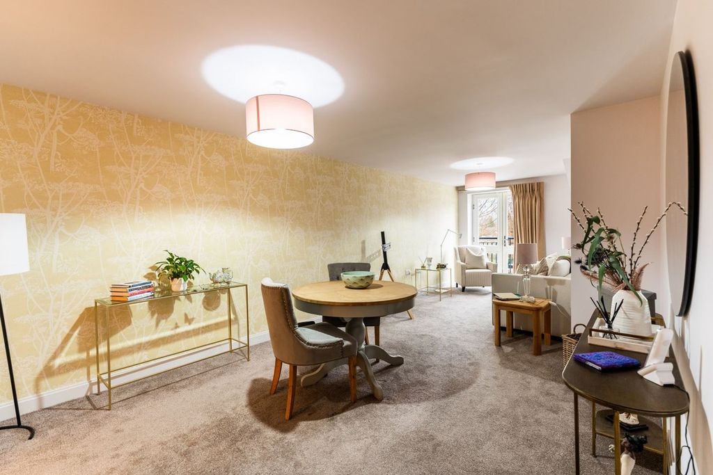 Property photo 3 of 23