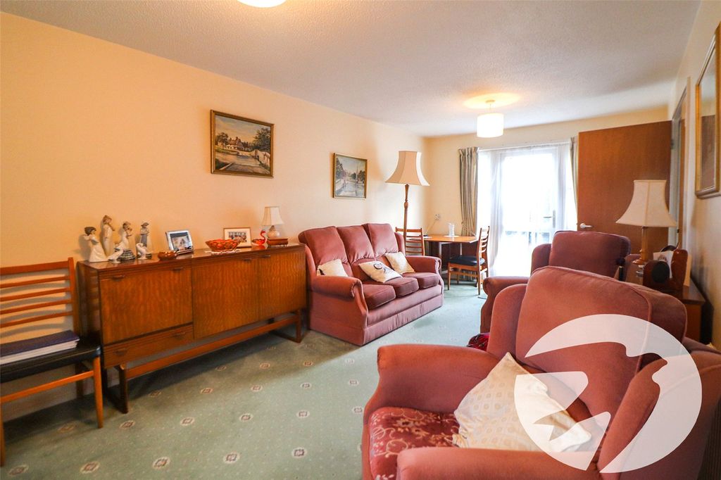Property photo 2 of 17 Picture No. 25