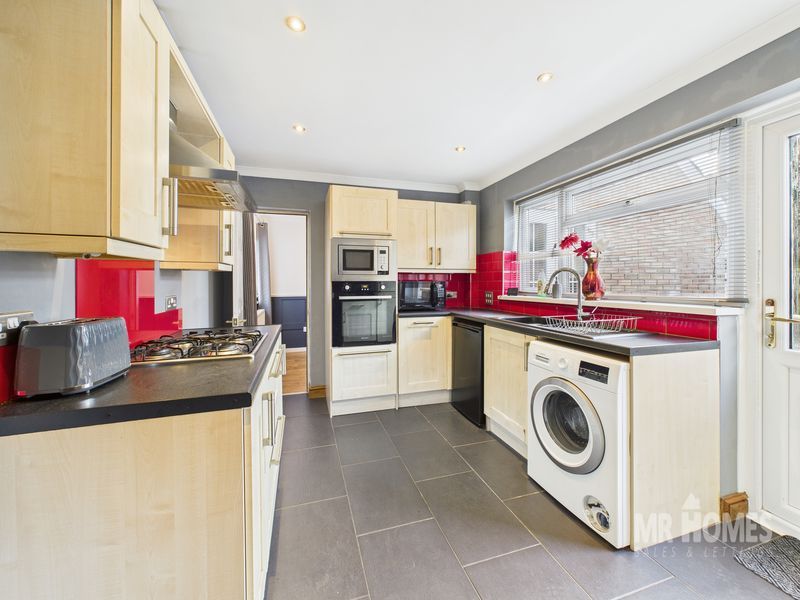 Property photo 3 of 39 Photo 9