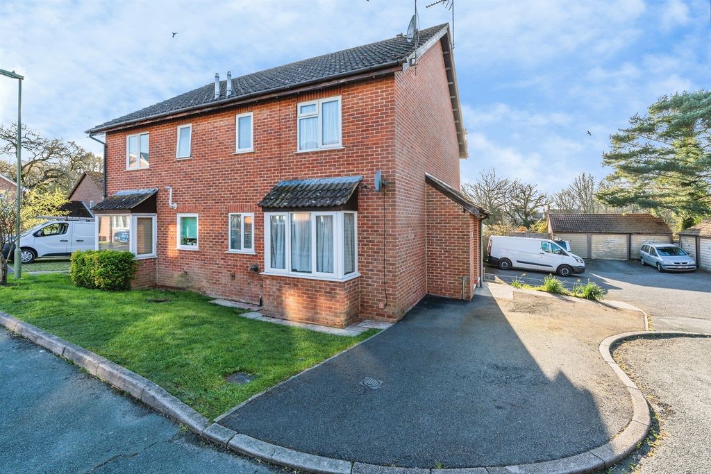 Property photo 1 of 12