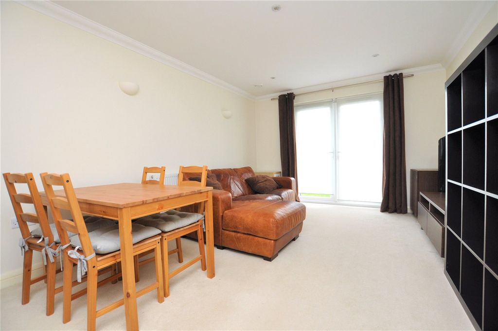 Property photo 3 of 8 Picture No. 07