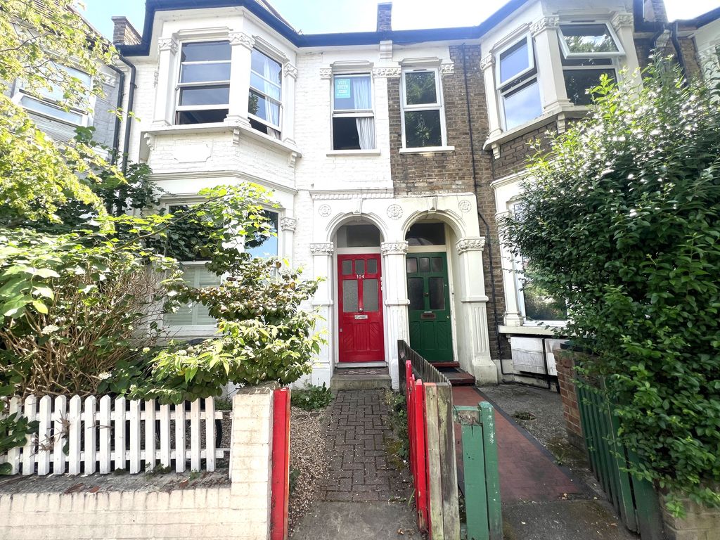 Property photo 2 of 23
