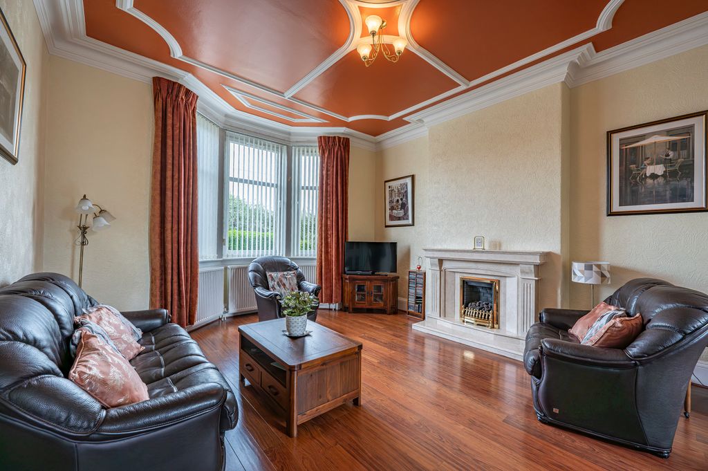 Property photo 2 of 29