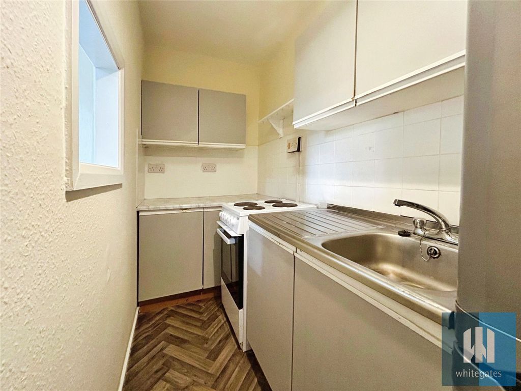 Property photo 3 of 9 Picture No. 34