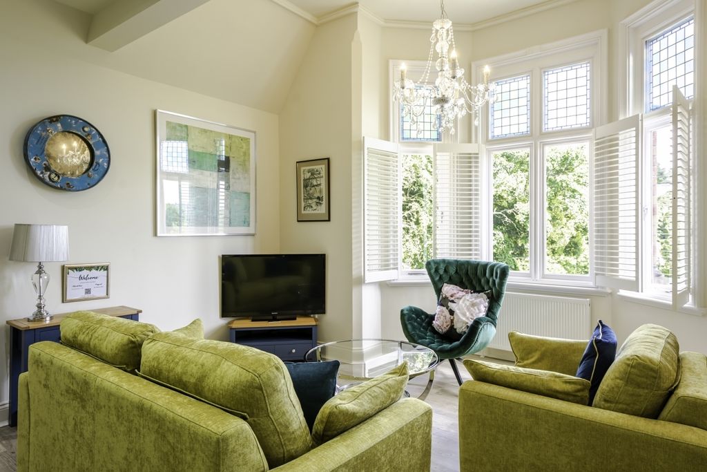 Property photo 2 of 12 2-2