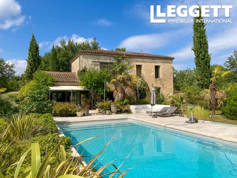 Property photo 1 of 10