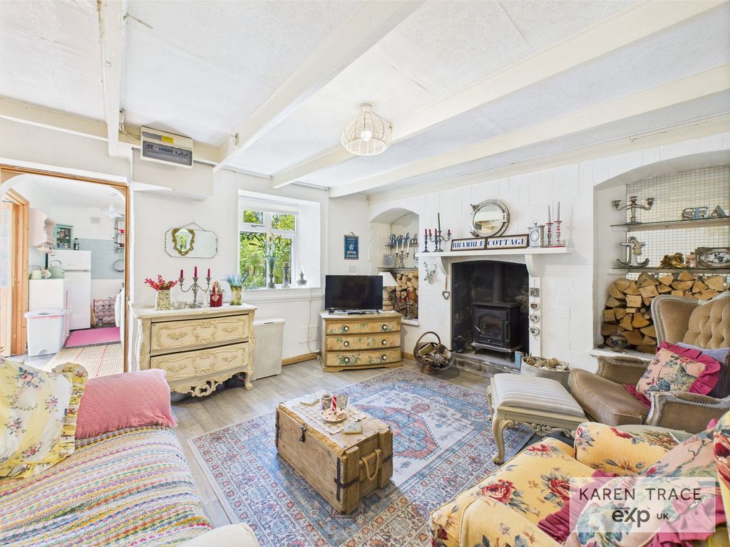 Property photo 2 of 18