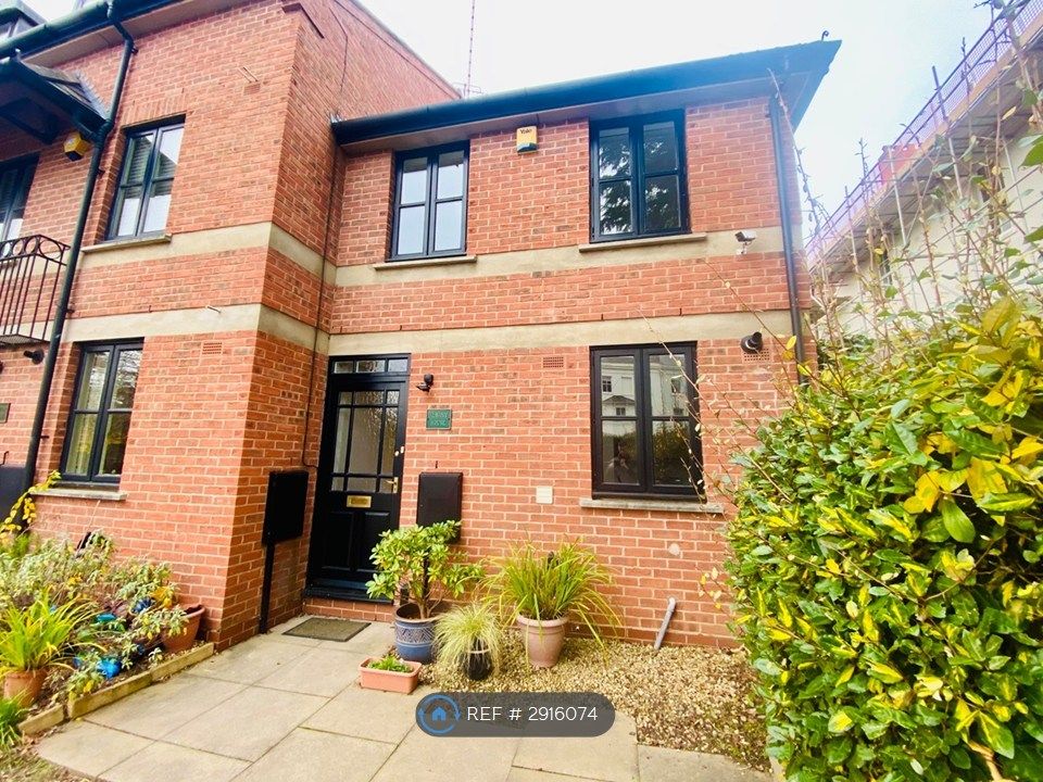 Property photo 2 of 28