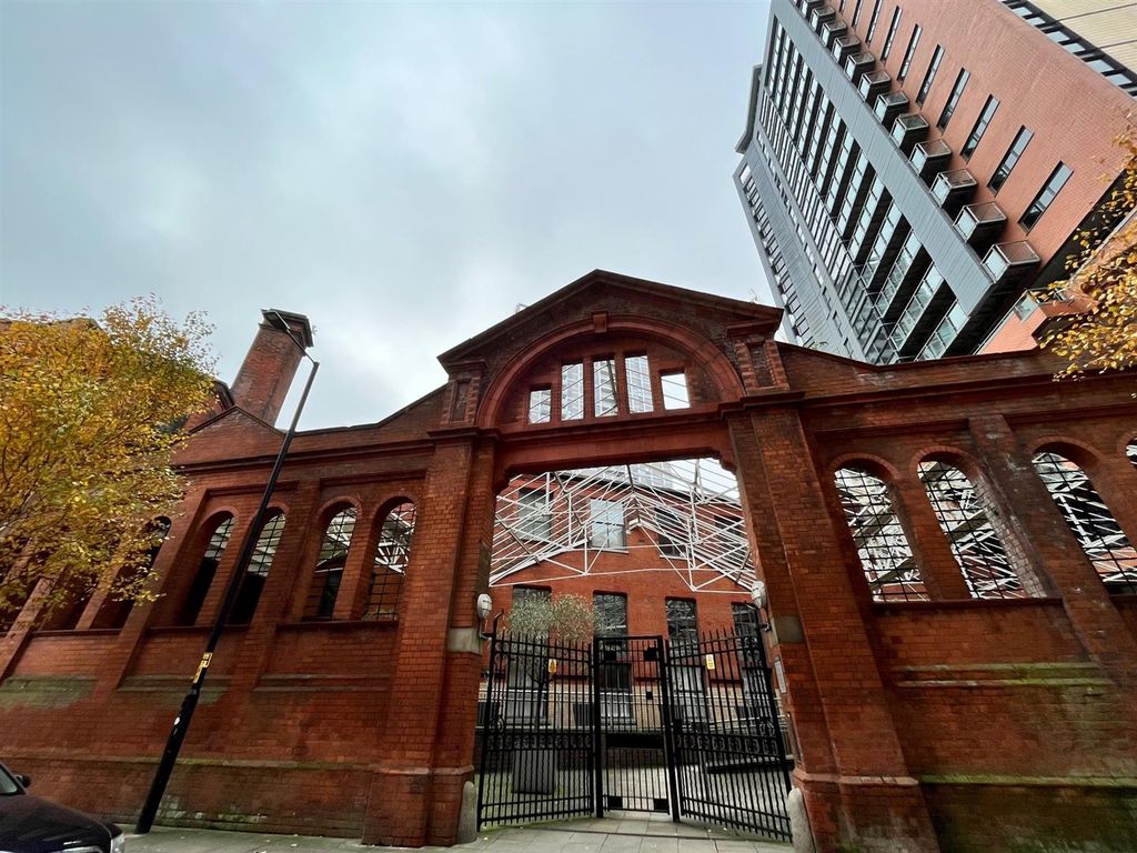 Property photo 1 of 11