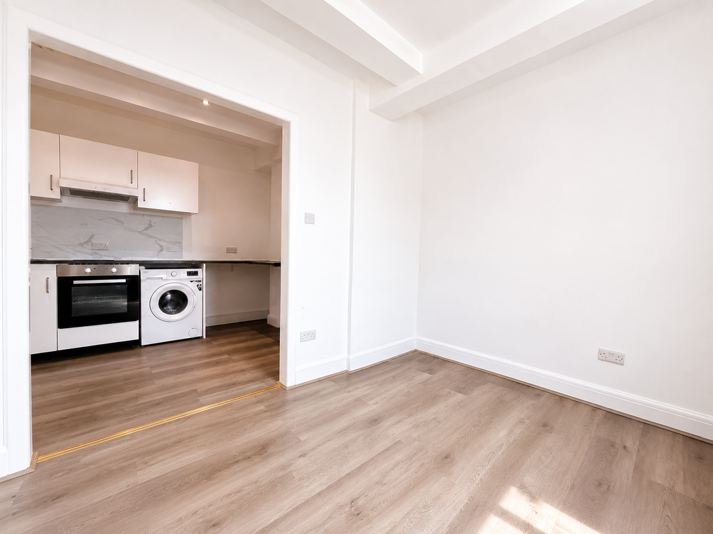 Property photo 3 of 7 1