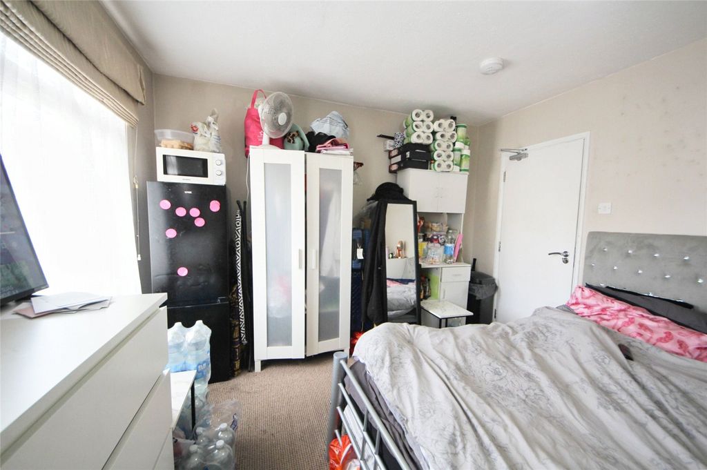 Property photo 3 of 10 Picture No. 06